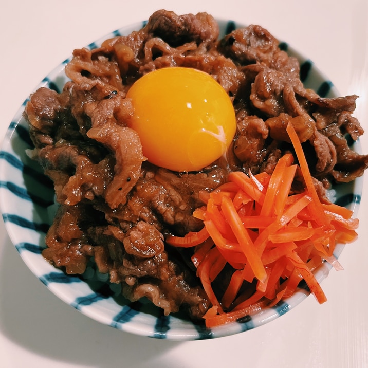 飴色玉ねぎの牛丼